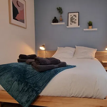 Lejlighed T2 Quartier Mermoz, 2 Places De Parking Privees