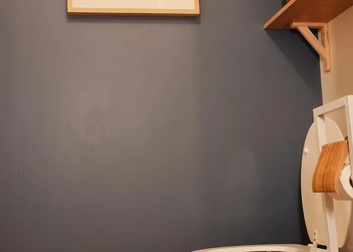 T2 Quartier Mermoz, 2 Places De Parking Privees