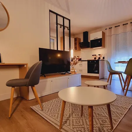 T2 Quartier Mermoz, 2 Places De Parking Privees Apartment *