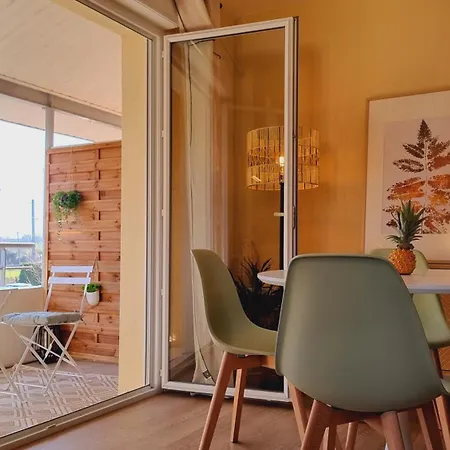 Daire T2 Quartier Mermoz, 2 Places De Parking Privees *