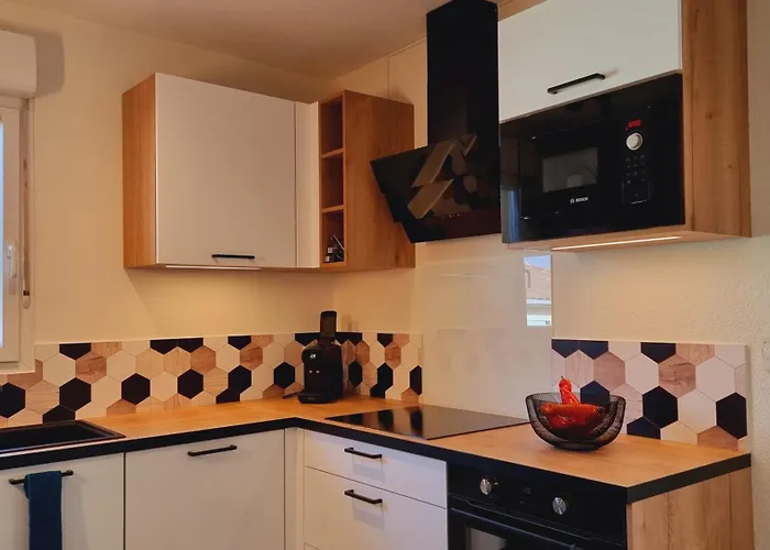 T2 Quartier Mermoz, 2 Places De Parking Privees Διαμέρισμα