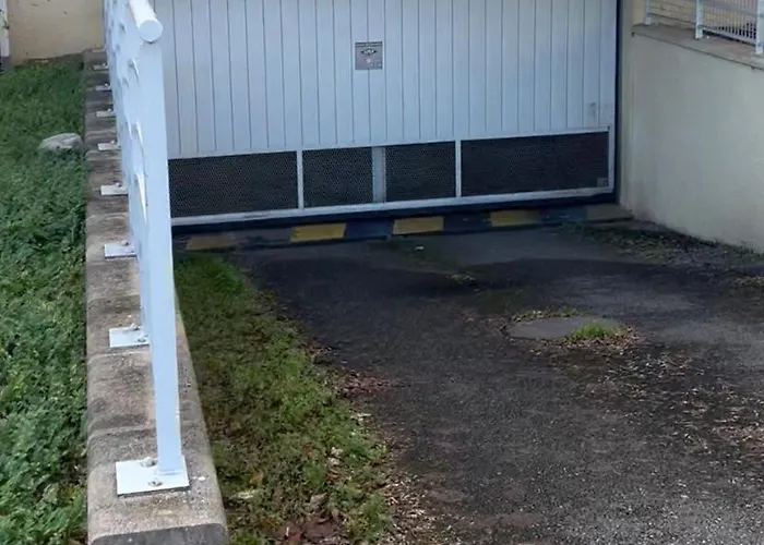 Διαμέρισμα T2 Quartier Mermoz, 2 Places De Parking Privees Pamiers