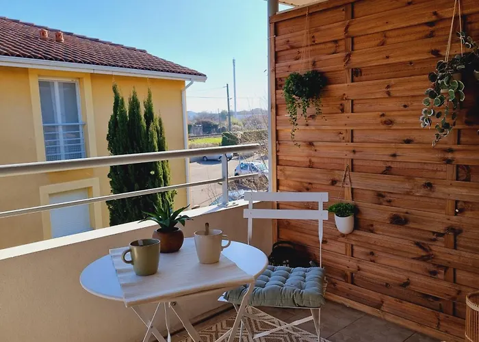 T2 Quartier Mermoz, 2 Places De Parking Privees Διαμέρισμα